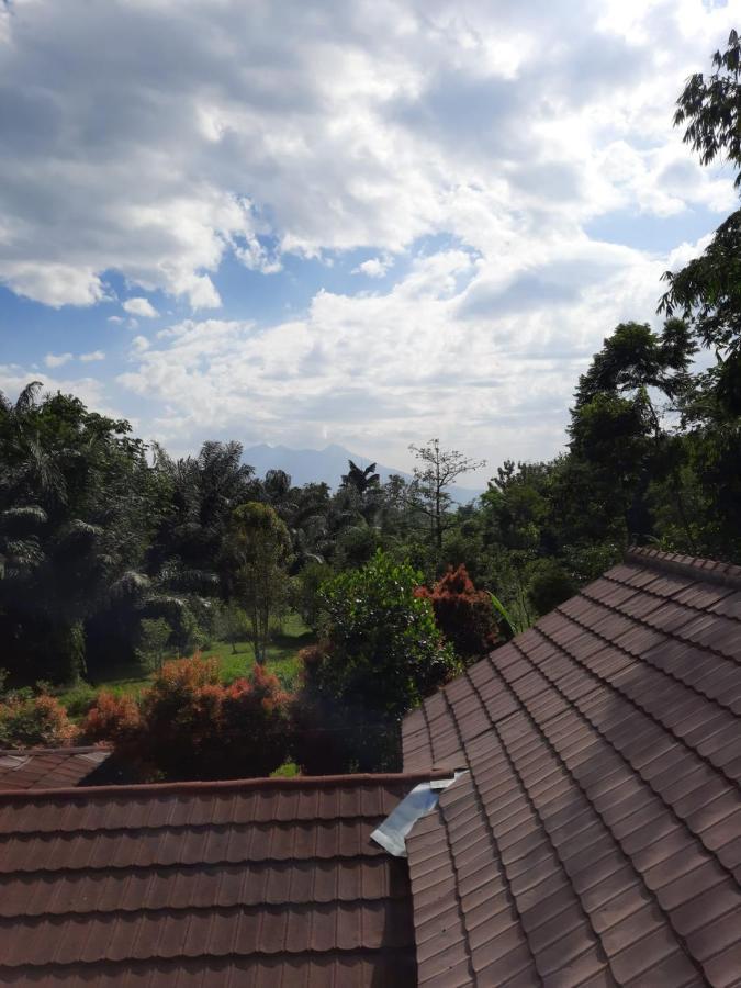 Villa Dhanty Bogor Exterior photo