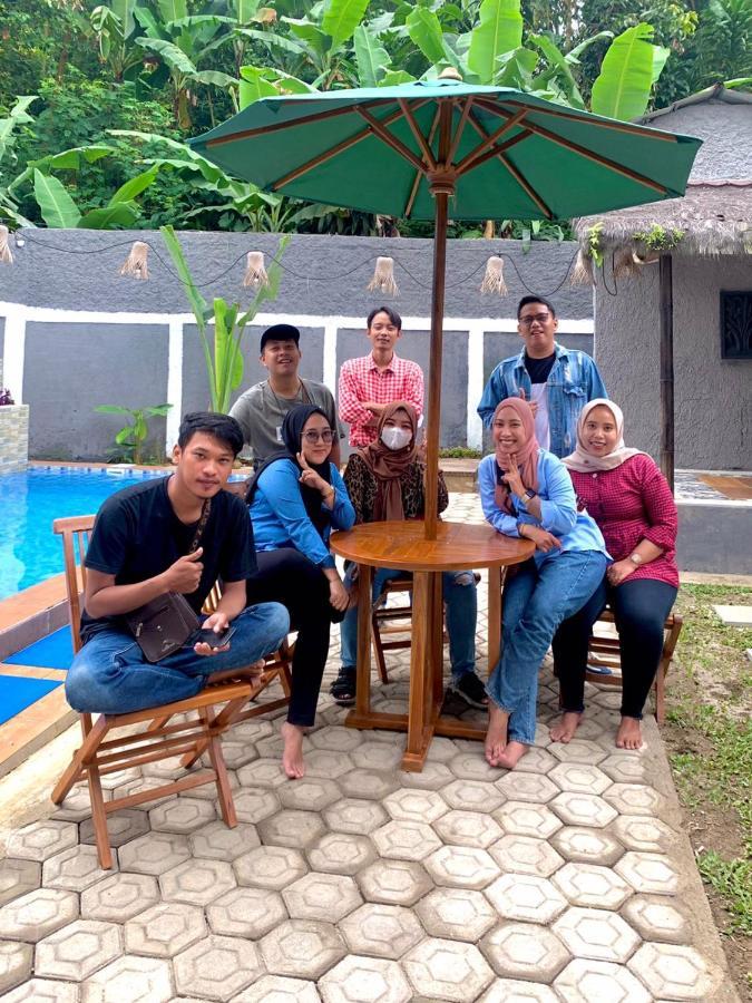Villa Dhanty Bogor Exterior photo