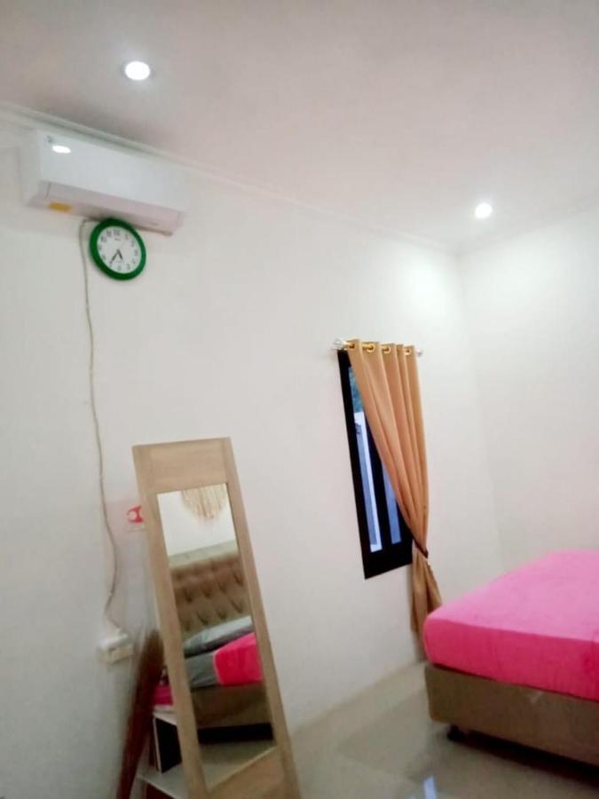 Villa Dhanty Bogor Exterior photo