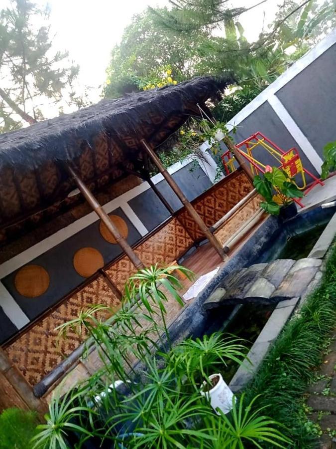 Villa Dhanty Bogor Exterior photo